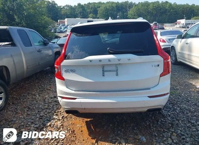 VOLVO XC90 T5 MOMENTUM 7 PASSENGER 2021