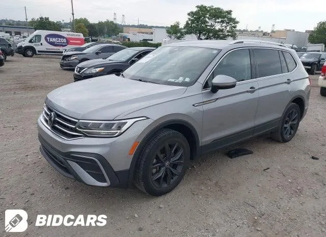 VOLKSWAGEN TIGUAN 2.0T SE 2021