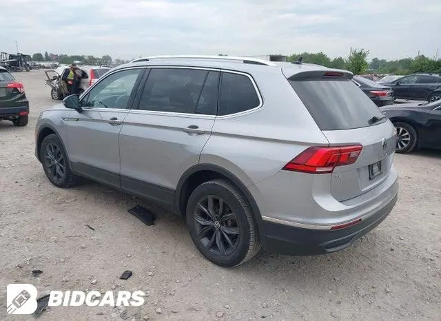 VOLKSWAGEN TIGUAN 2.0T SE 2021