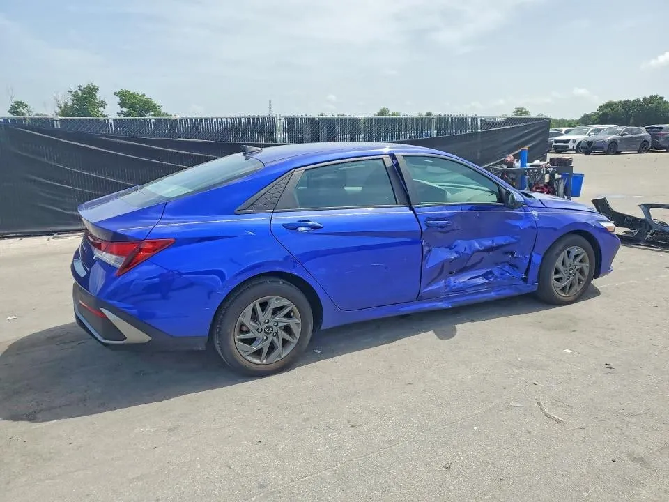HYUNDAI ELANTRA SEL 2024