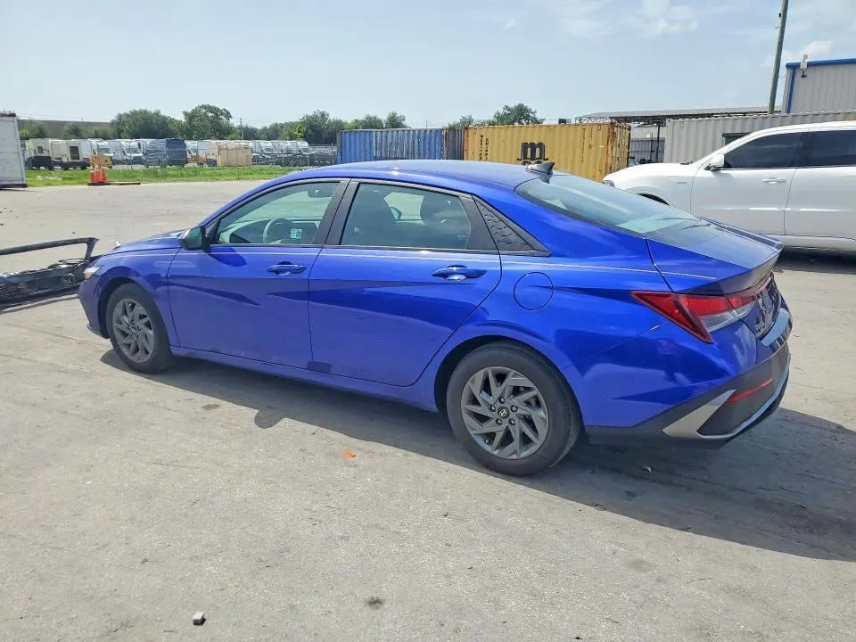 HYUNDAI ELANTRA SEL 2024