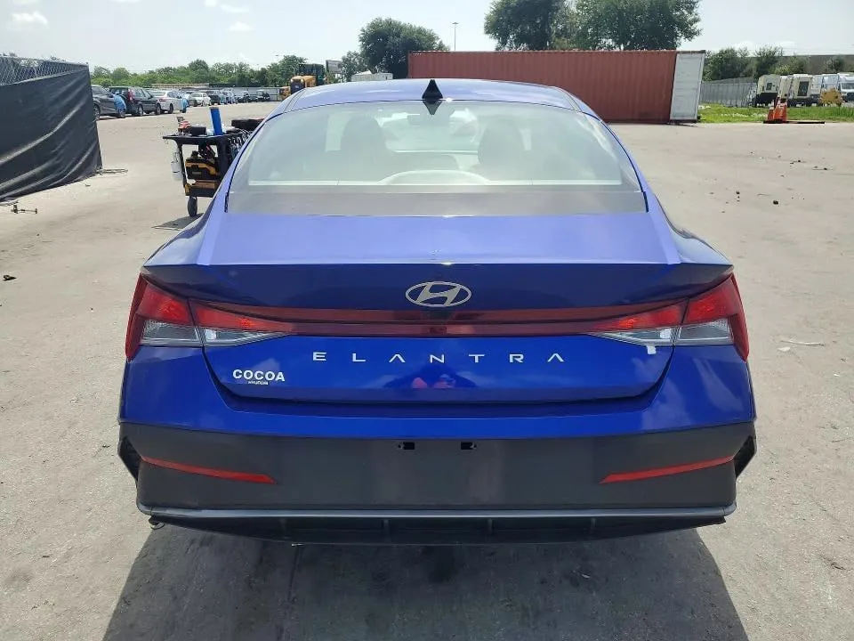 HYUNDAI ELANTRA SEL 2024