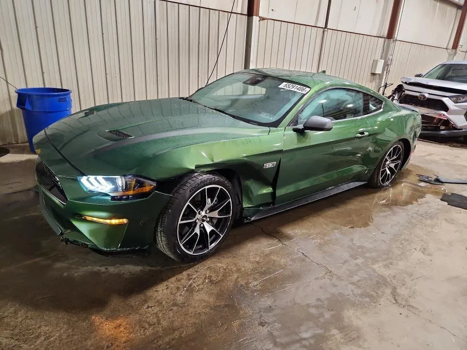 FORD MUSTANG 2022