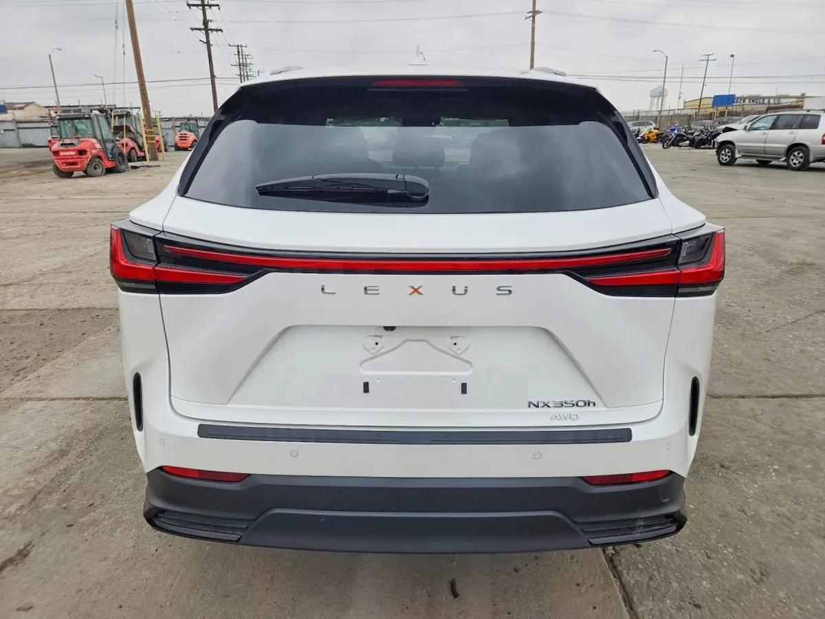 LEXUS NX PREMIUM 2024
