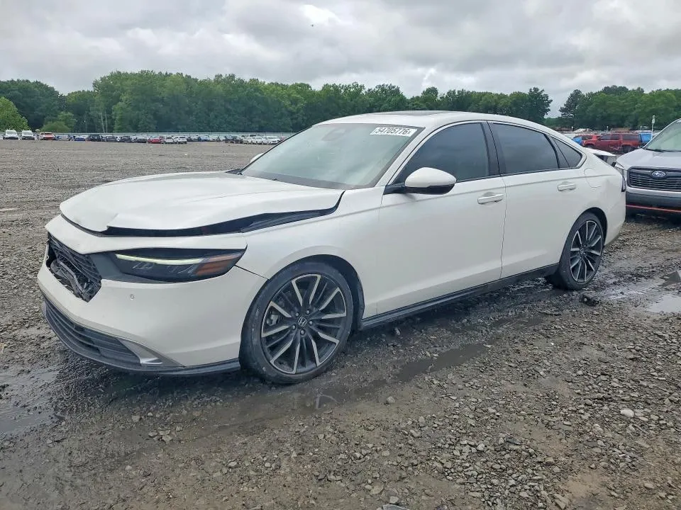 HONDA ACCORD TOURING HYBRID 2024