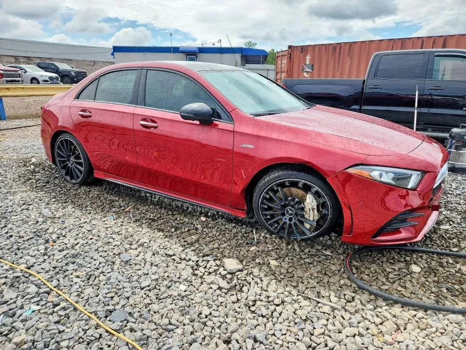 MERCEDES-BENZ A-CLASS 35 AMG 2021