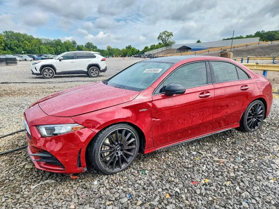 MERCEDES-BENZ A-CLASS 35 AMG 2021