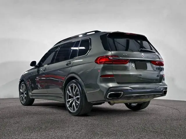 BMW X7 2022