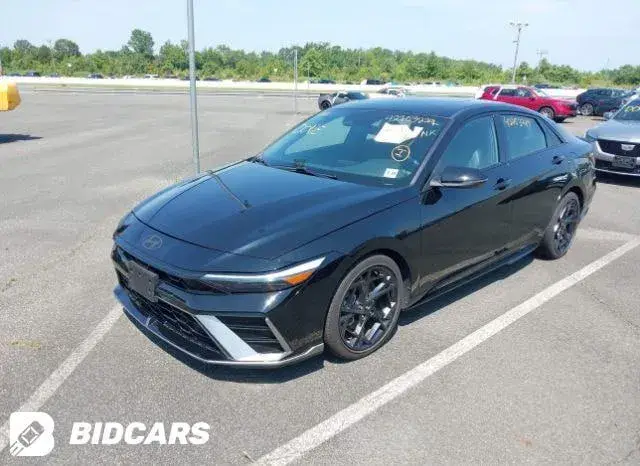 HYUNDAI ELANTRA 2024