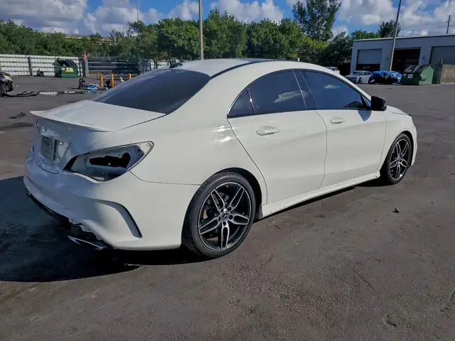 MERCEDES-BENZ CLA-CLASS 2017