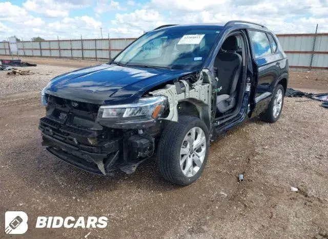 VOLKSWAGEN TAOS 2023