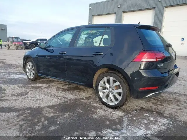 VOLKSWAGEN GOLF 2021