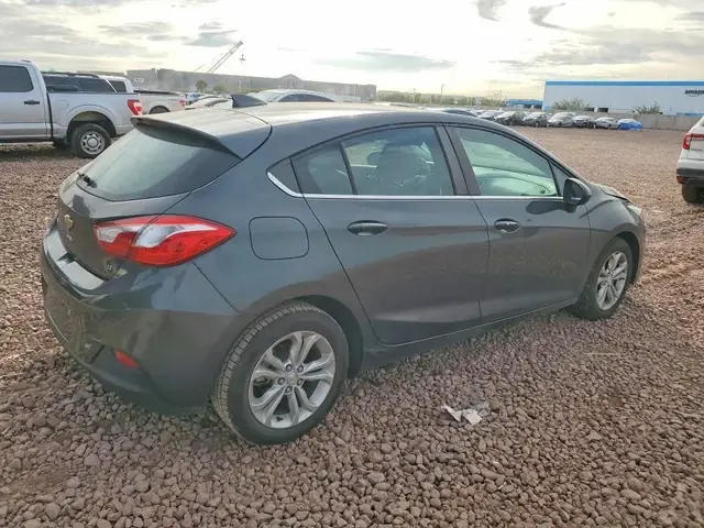 CHEVROLET CRUZE 2017