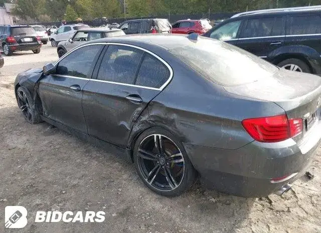 BMW 5 SERIES 2016