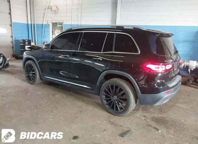 MERCEDES-BENZ GLB-CLASS 2022
