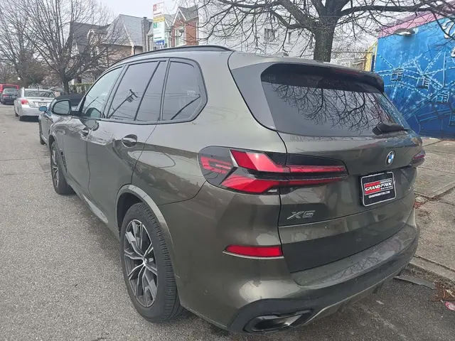 BMW X5 SPORTS ACTIVITY VEHICLE 2024