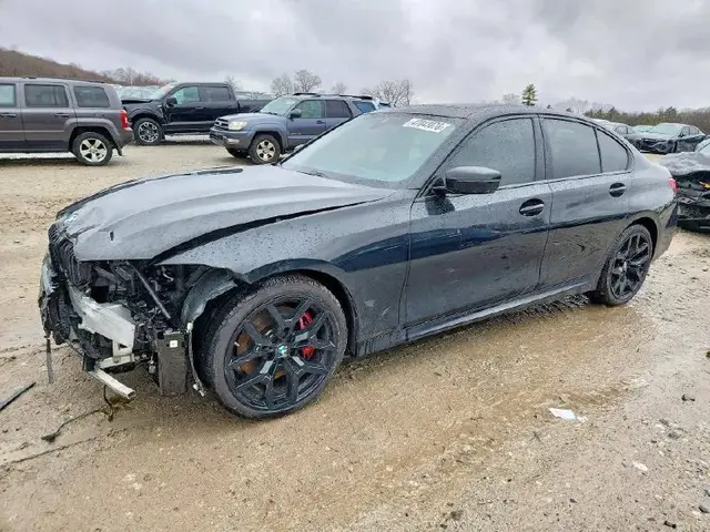 BMW 330XI 2025