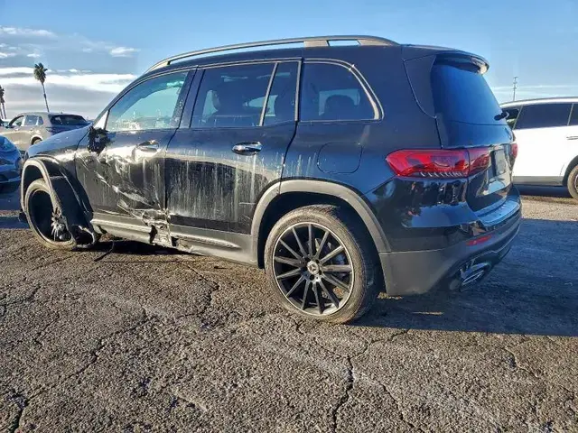 MERCEDES-BENZ GLB-CLASS 2023