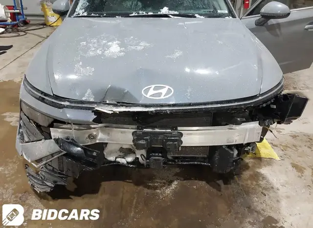 HYUNDAI SONATA SEL 2025