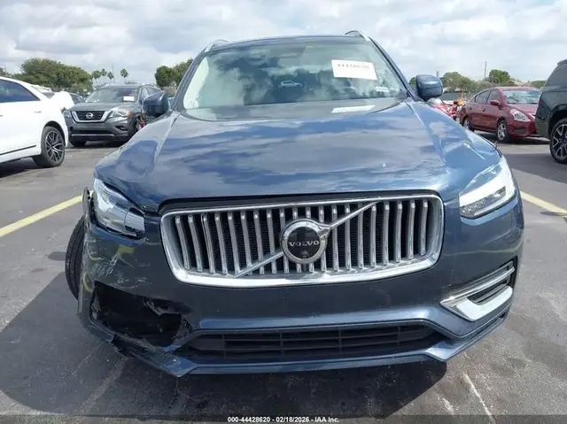 VOLVO XC90 ULTRA 2024