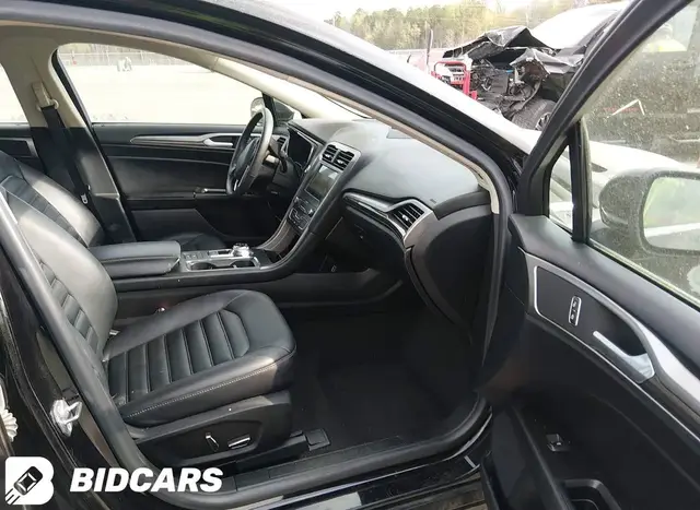 FORD FUSION SEL 2020