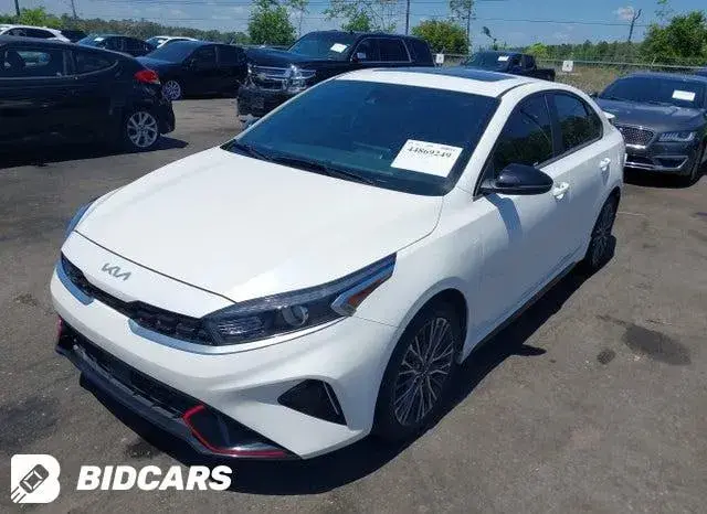 KIA FORTE GT-LINE 2023
