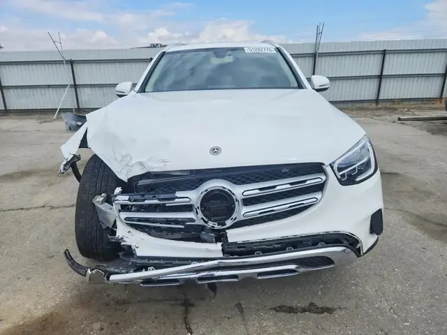 MERCEDES-BENZ GLC 300 2020