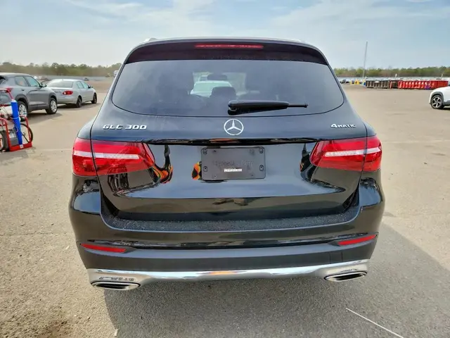 MERCEDES-BENZ GLC 300 4MATIC 2019