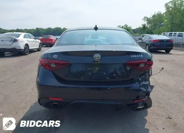 ALFA ROMEO GIULIA SPORT AWD 2018