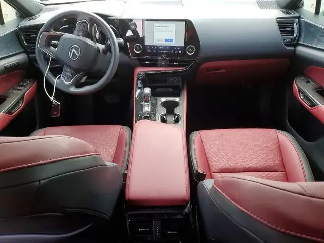 LEXUS NX 250 PREMIUM 2024