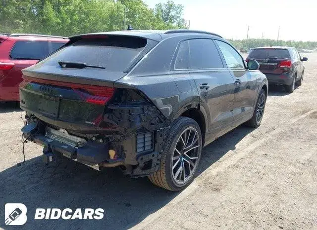 AUDI Q8 PREMIUM PLUS 55 TFSI QUATTRO TIPTRONIC 2022