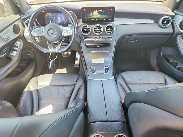 MERCEDES-BENZ GLC 300 2021