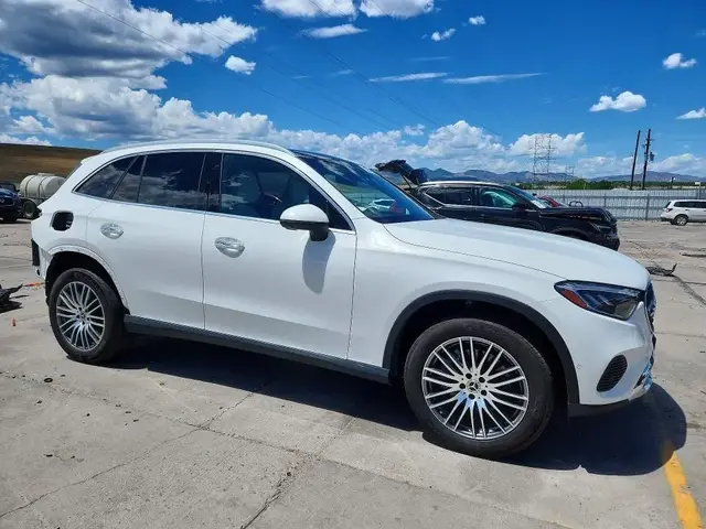 MERCEDES-BENZ GLC 300 4MATIC 2023
