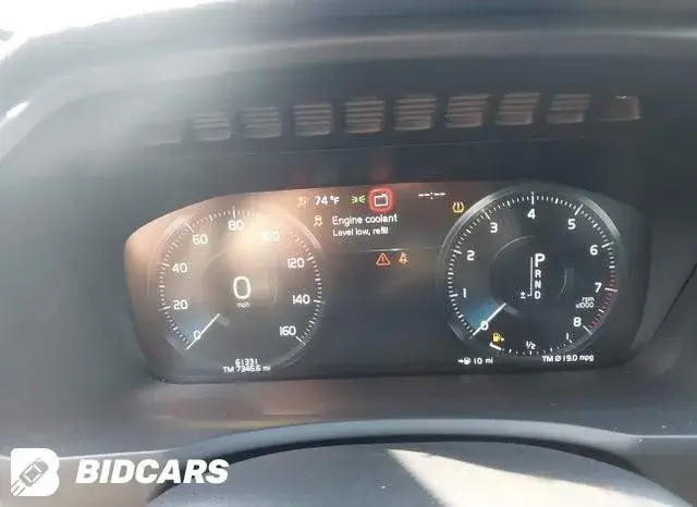 VOLVO XC90 T5 MOMENTUM 7 PASSENGER 2021