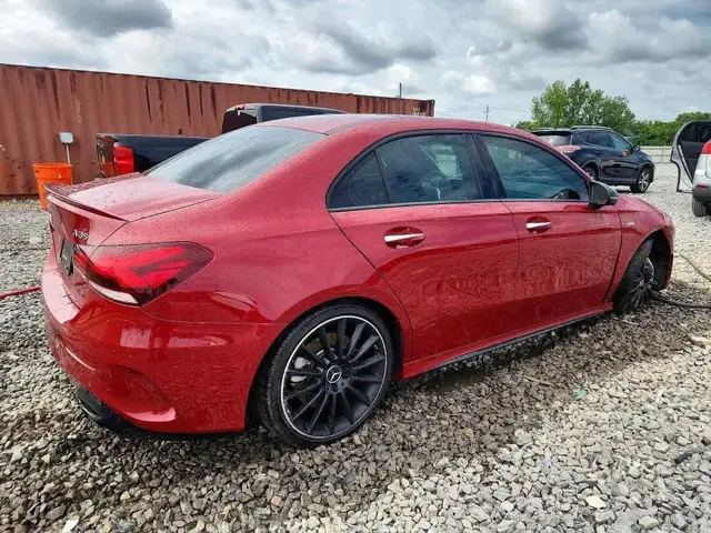 MERCEDES-BENZ A-CLASS 35 AMG 2021