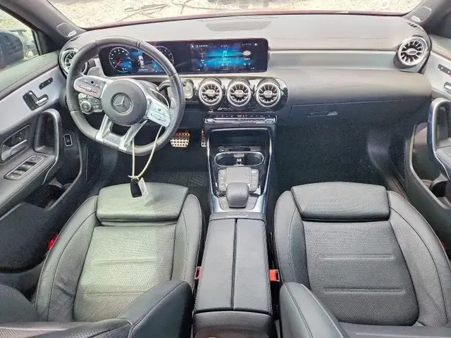 MERCEDES-BENZ A-CLASS 35 AMG 2021