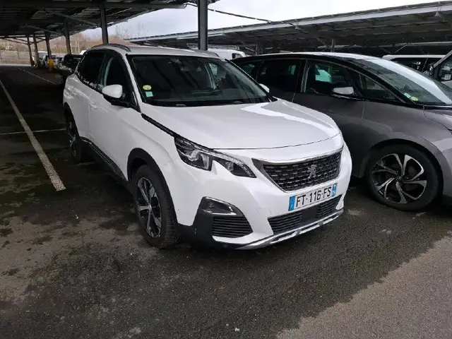 PEUGEOT 3008 2020