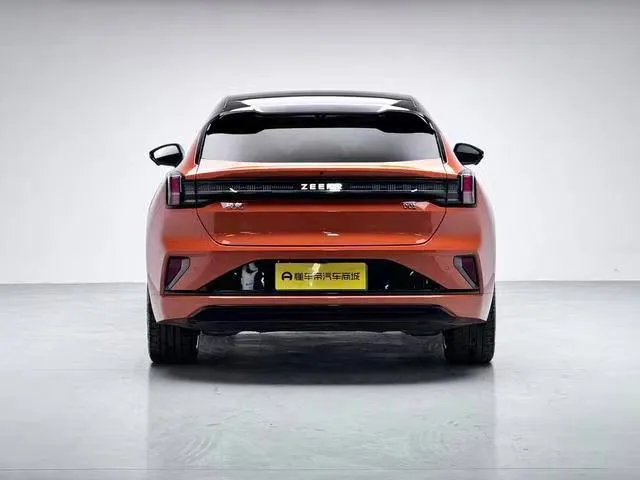 ZEEKR 001 YOU 2024