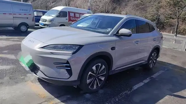 BYD SONG PLUS EV INTELLIGENT 2025