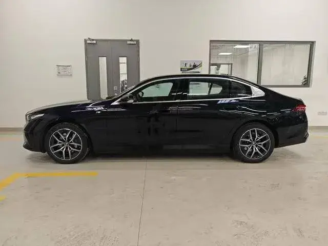 BMW I5 EDRIVE35L M SPORT 2025