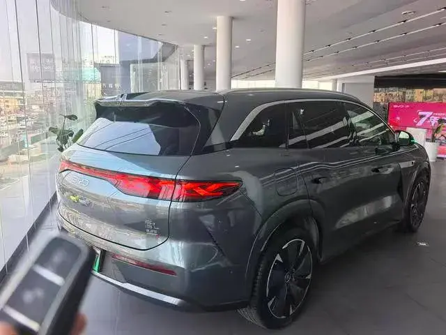 BYD TANG L 2025