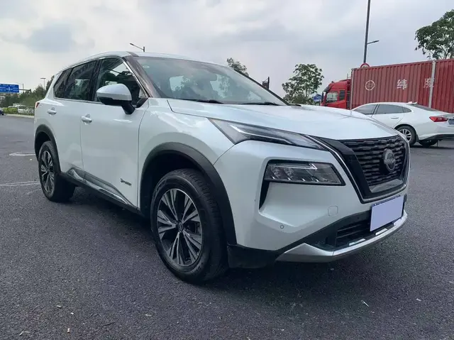 NISSAN X-TRAIL E-POWER 2023
