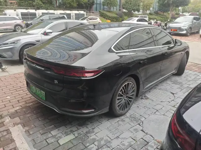 BYD HAN EV 2024