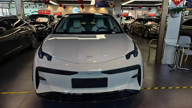 ZEEKR 5-SEATS RWD LONG RANGE 2025