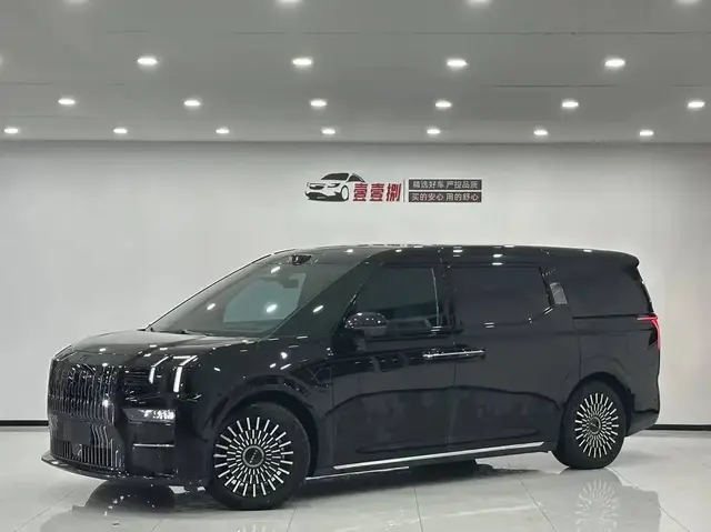 ZEEKR 009 SIX-SEATS 140KWH 2025