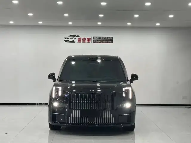 ZEEKR 009 SIX-SEATS 140KWH 2025