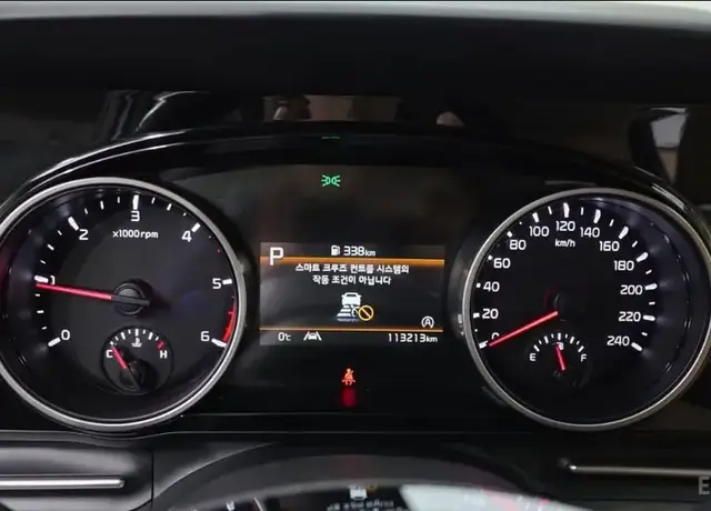 KIA CARNIVAL 4TH GENERATION 9-SEATER 2022