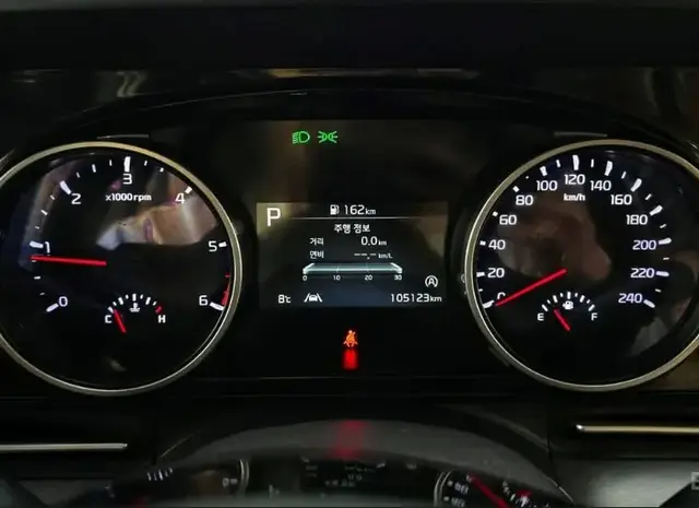 KIA CARNIVAL 4TH GENERATION 9-SEATER 2021