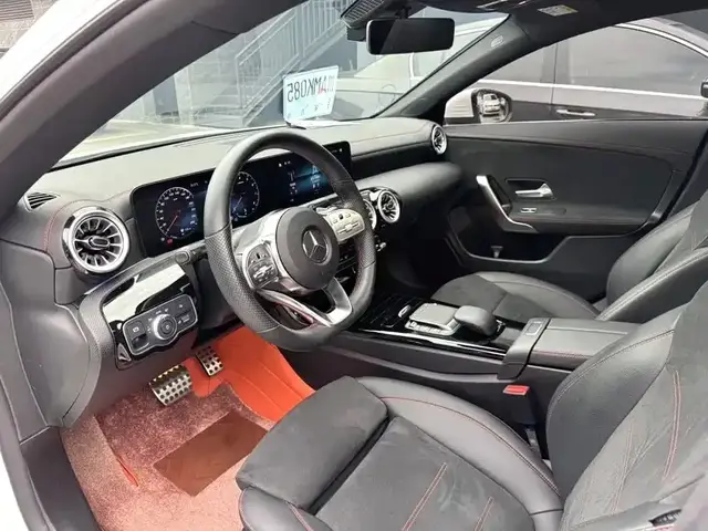 MERCEDES-BENZ CLA 2022