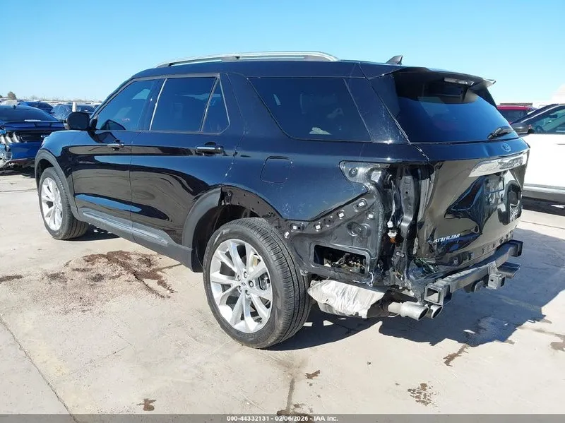 FORD EXPLORER PLATINUM 2023